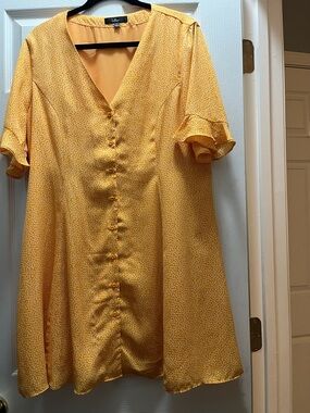 Lulu’s floral button down dress, size xl